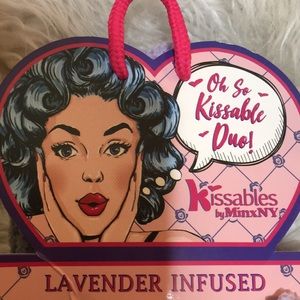 Kissables by Minx NY Sox and gloves set OS